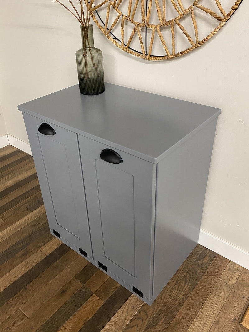 Barlow in dark gray farmhouse style
