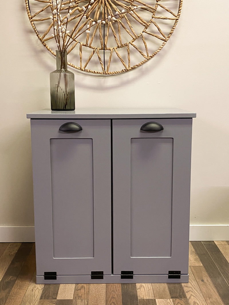 Barlow in dark gray farmhouse style