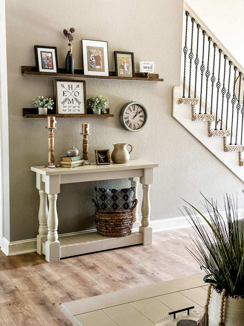 Entry table with baluster legs khaki