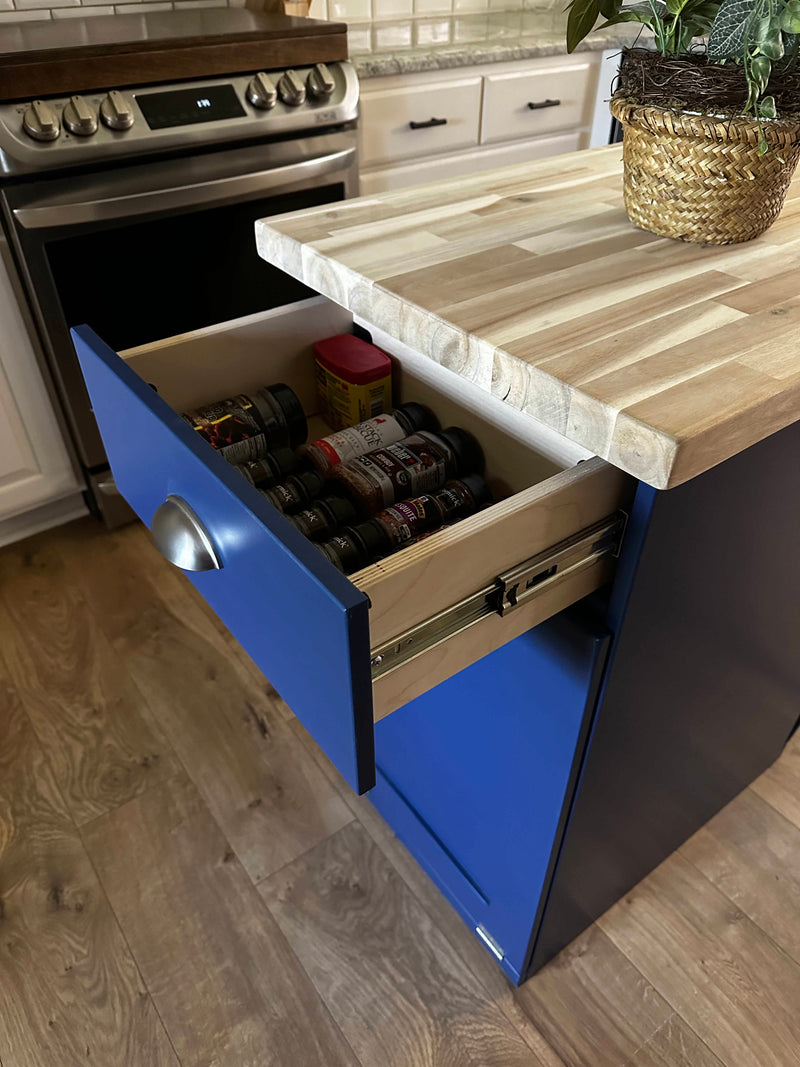 Island with two compartments in blue