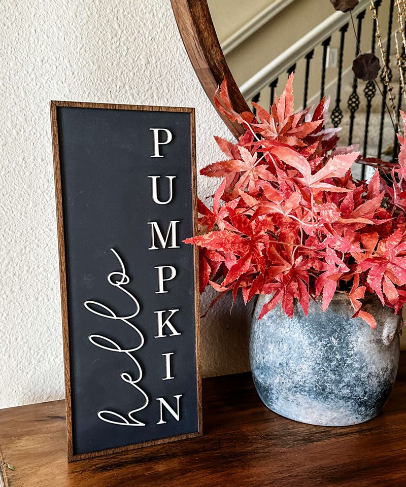 Hello pumpkin wall sign