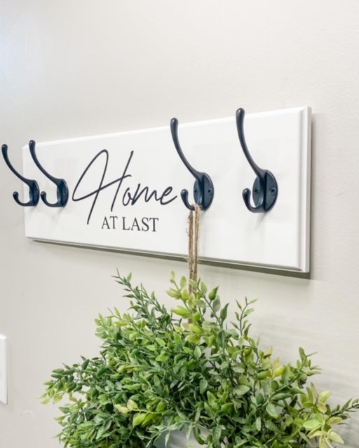 Home at last coat rack in soft white