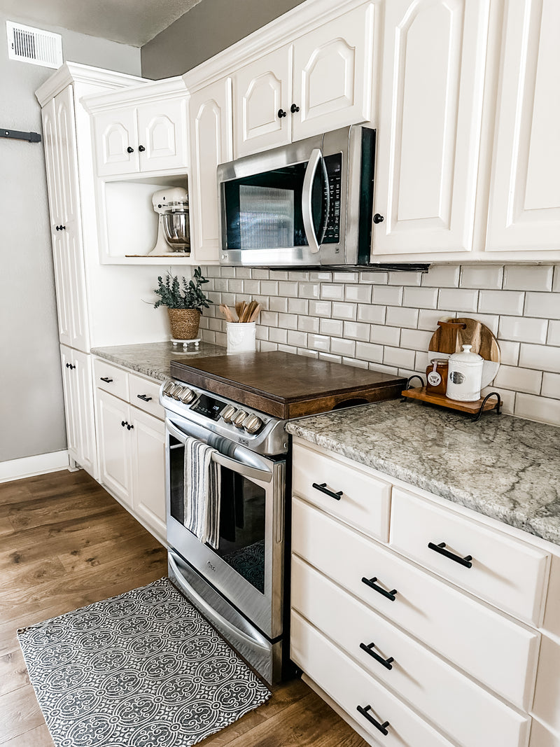 Clean and simple warm brown stove cover