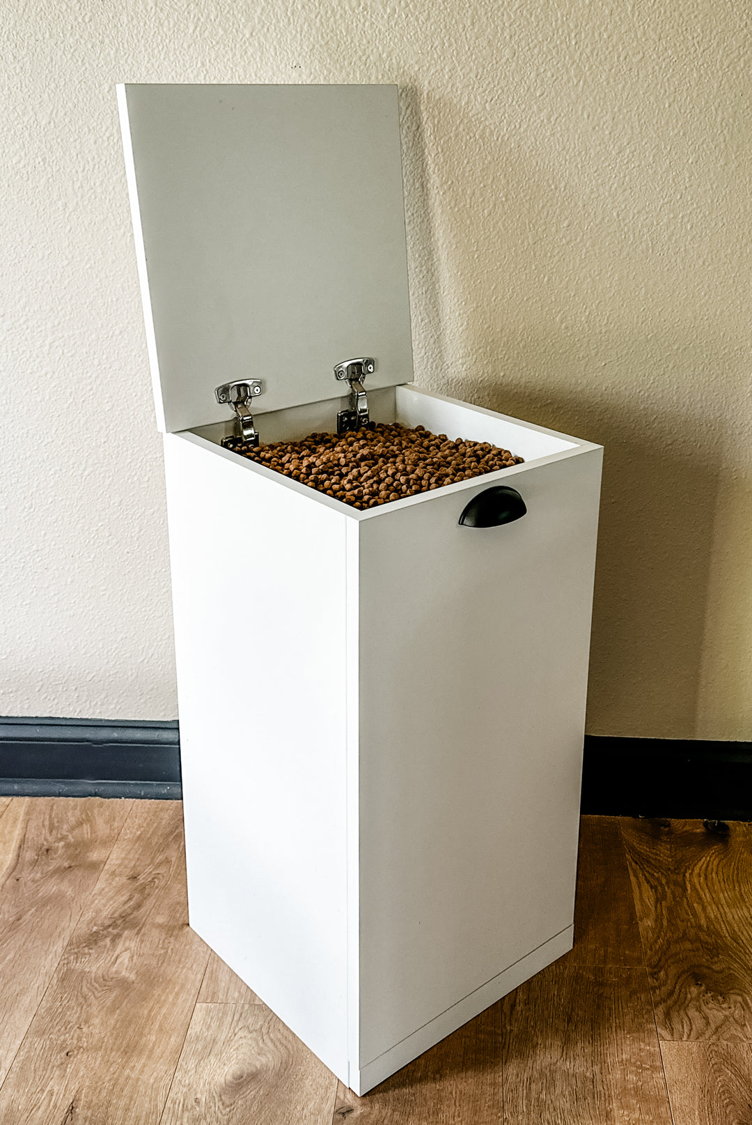 Single style pet food storage in white modern style
