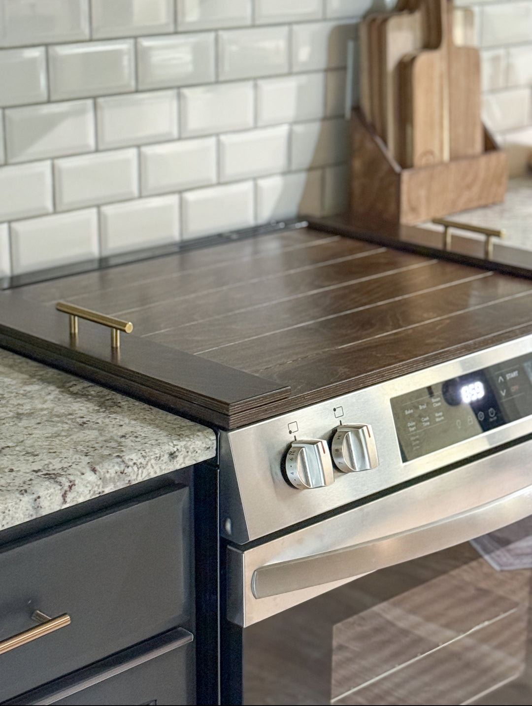 Slatted dark brown stove cover