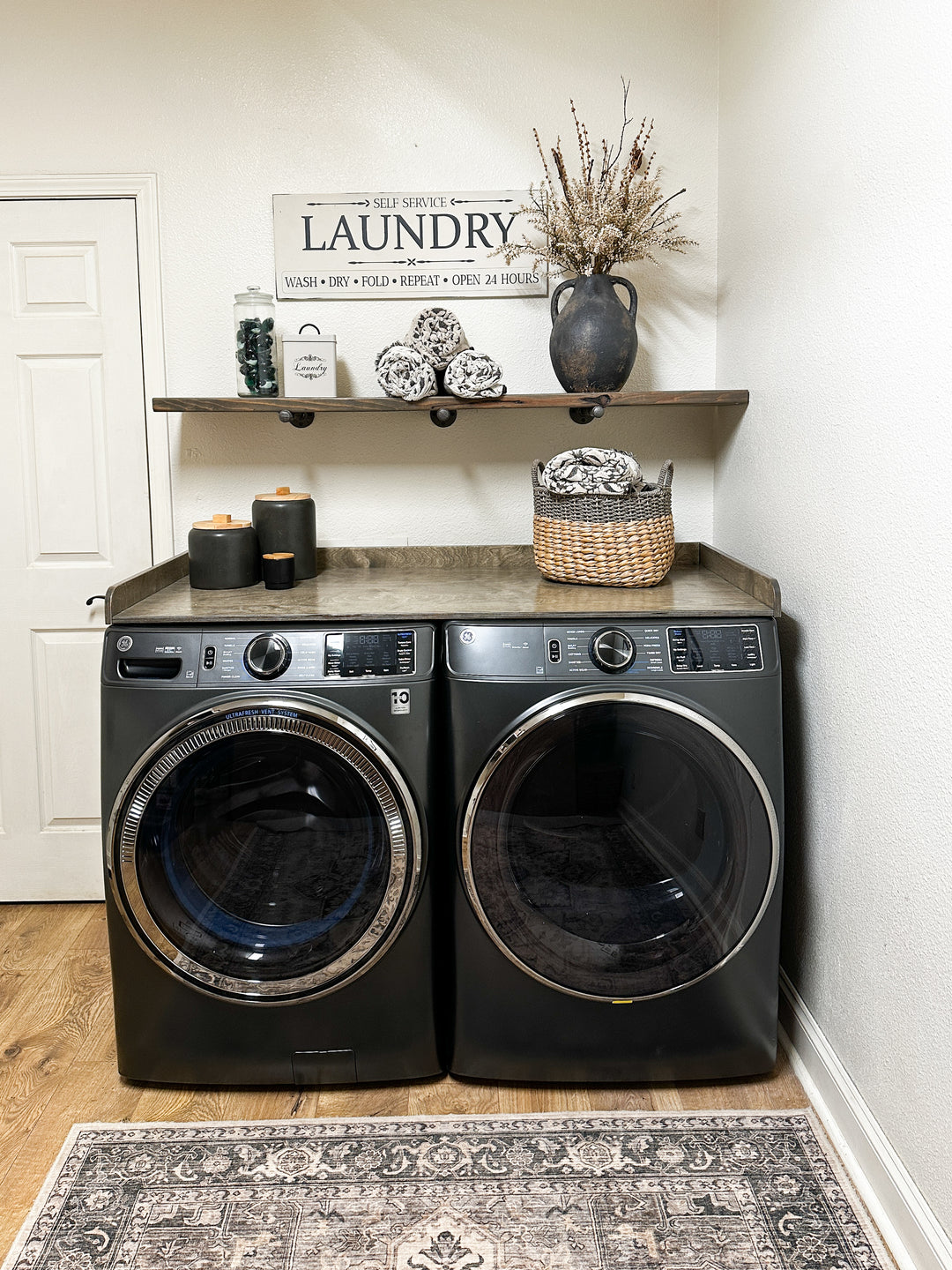 washer and dryer topper