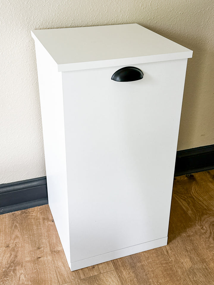Single style pet food storage in white modern style