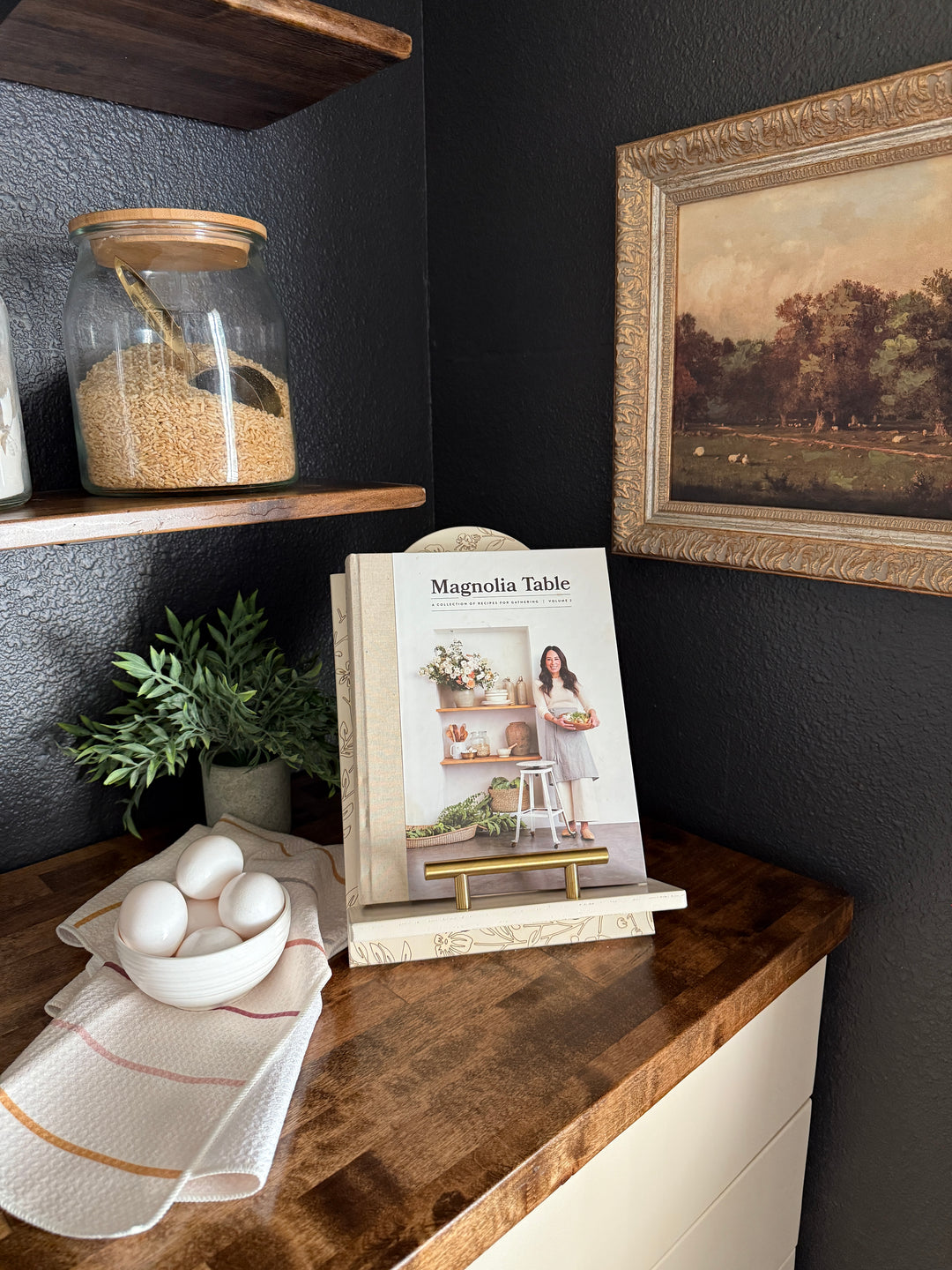 Floral cottage style cookbook holder