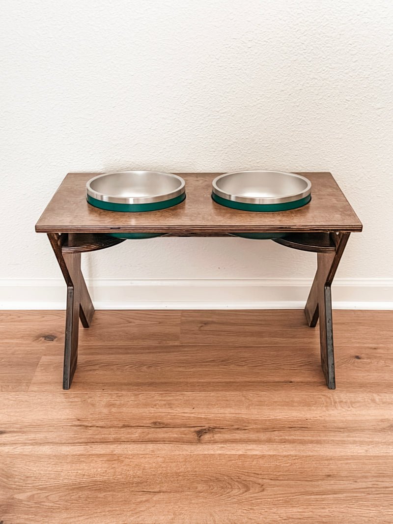 Elevated feeder stand for dogs Yeti bowls