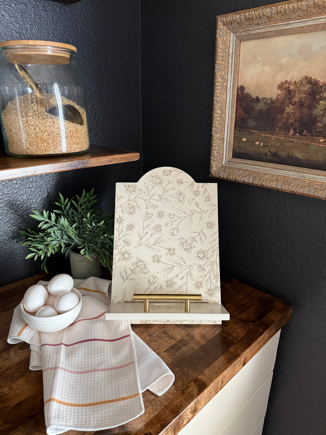 Floral cottage style cookbook holder