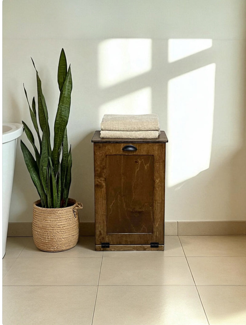 Sinclair Laundry in Warm Brown