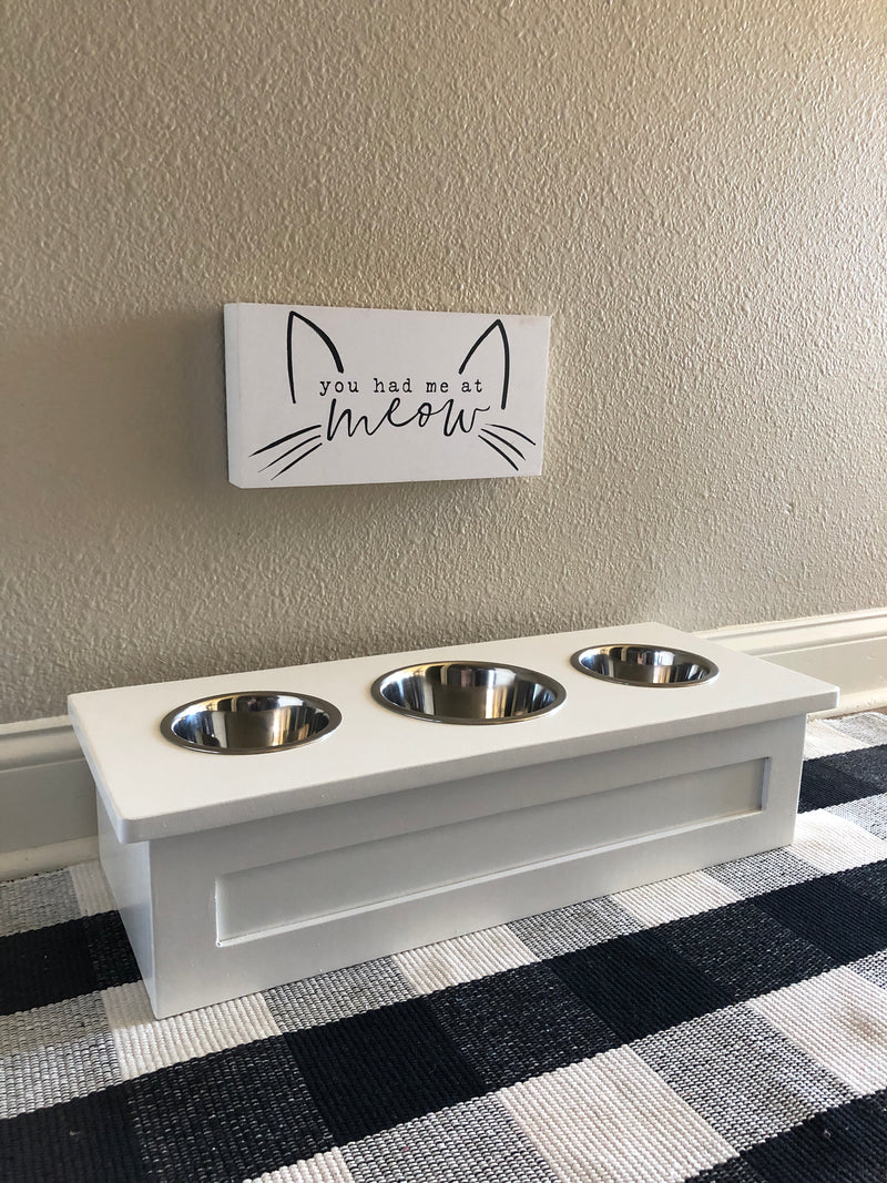 CUSTOM four bowl small size elevated pet feeder in white (W-flat | 4 bowl 6”)