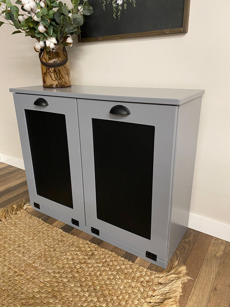 Dashwood in dark gray with chalkboard front