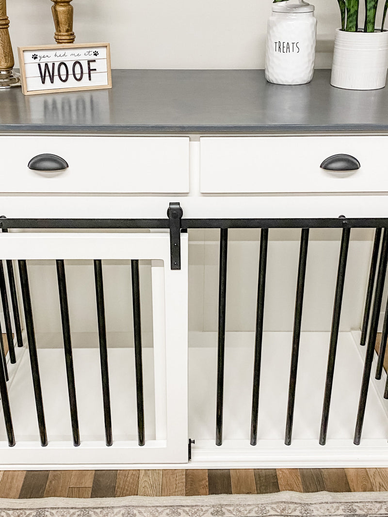 Dog kennel in white