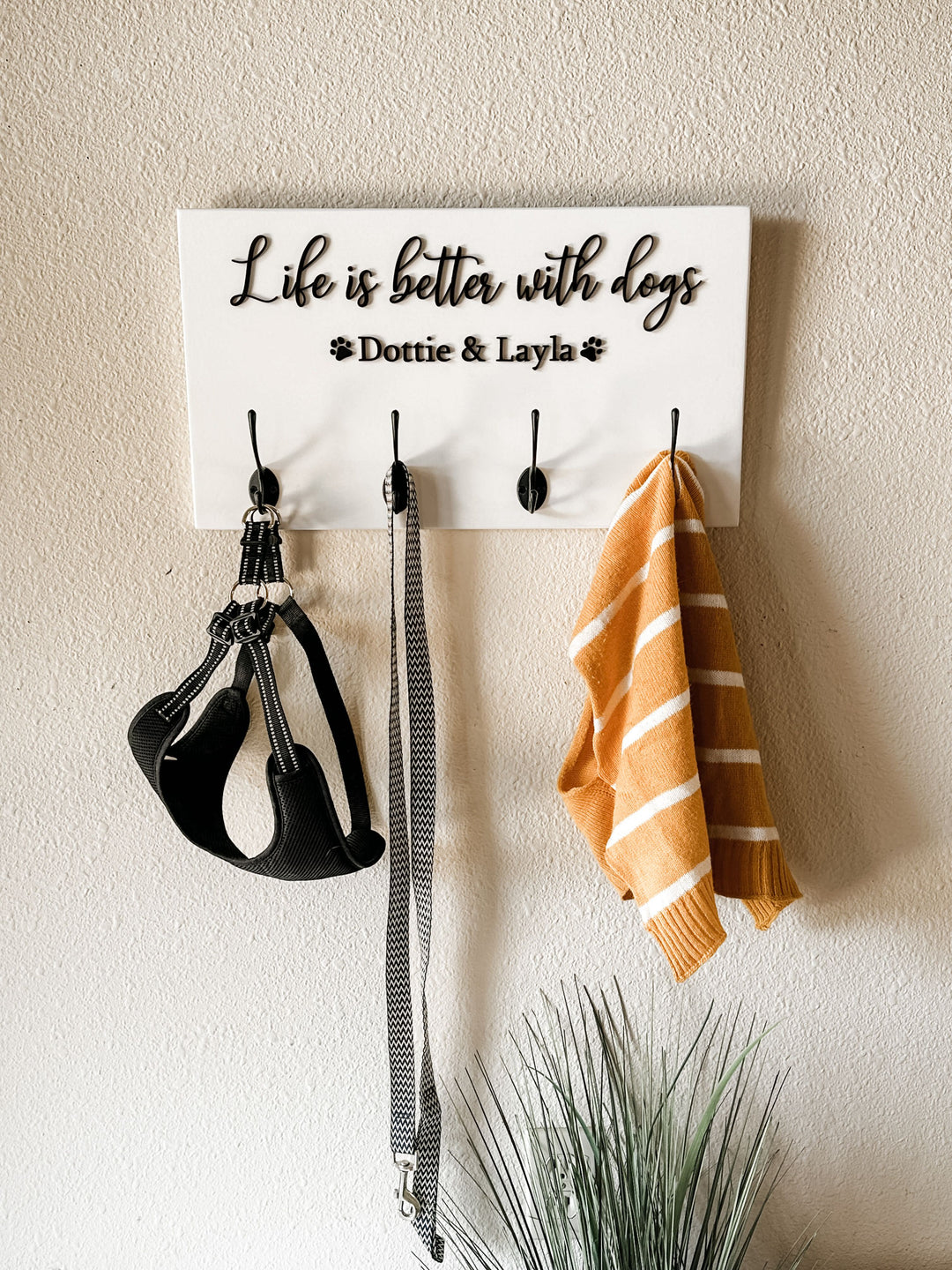 personalized dog leash sign