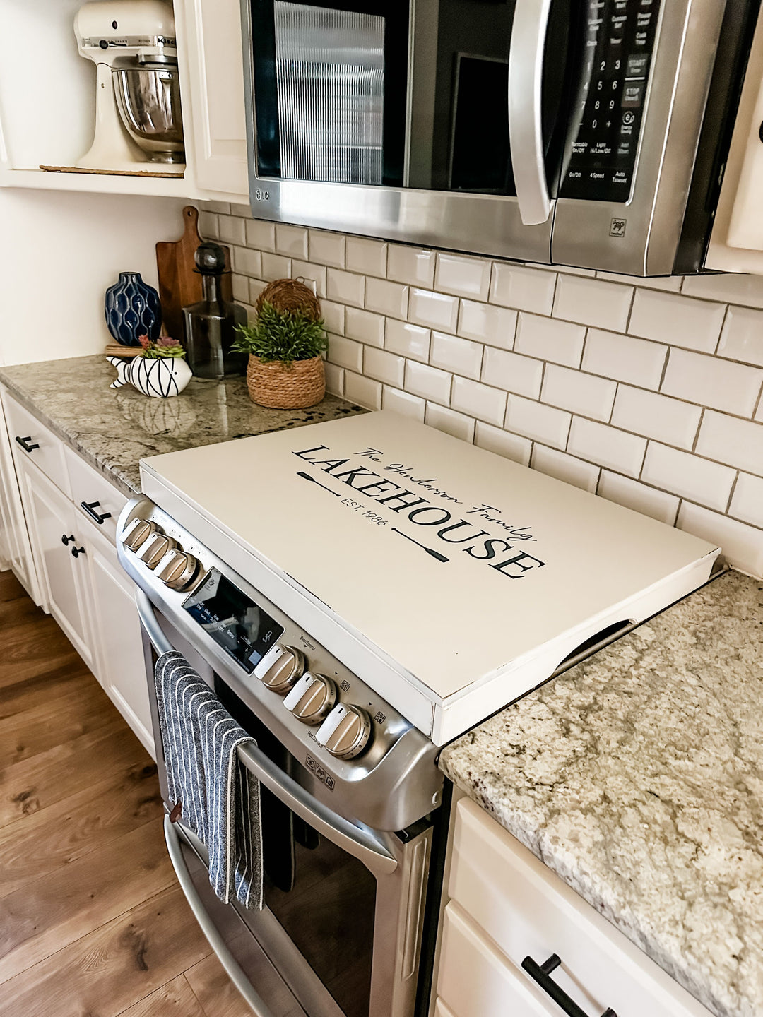 Personalized family lakehouse stove cover, ivory distressed + navy