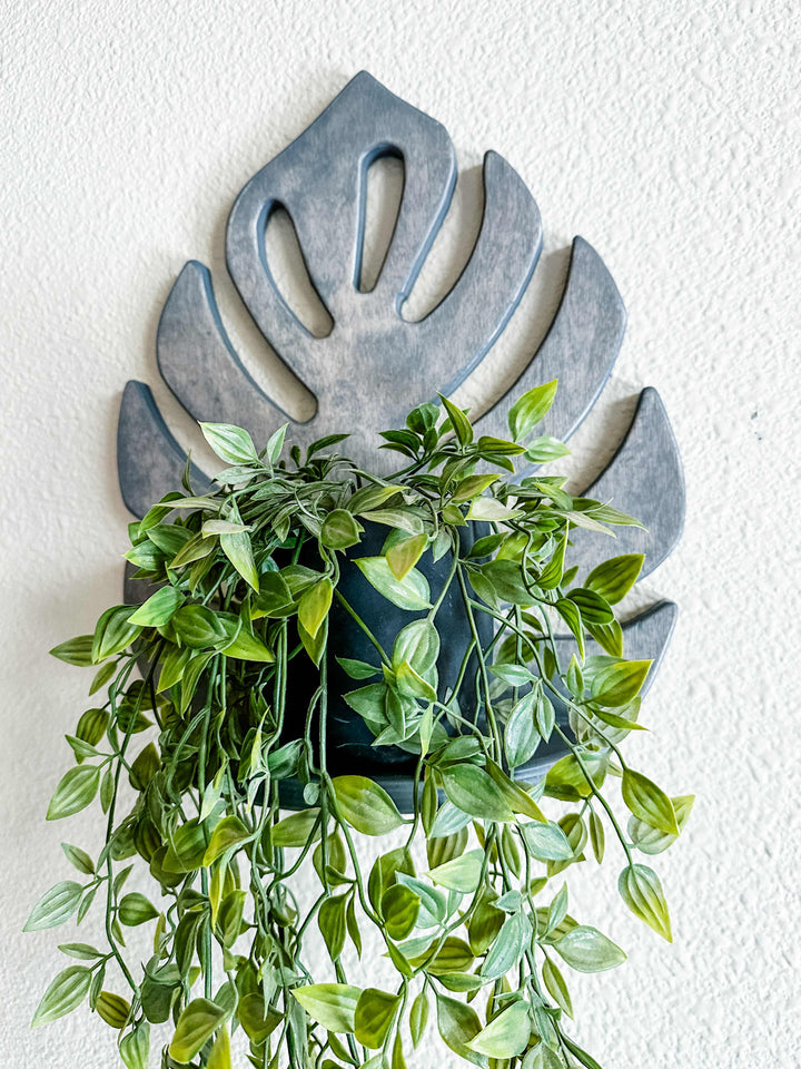 Monstera leaf shelf