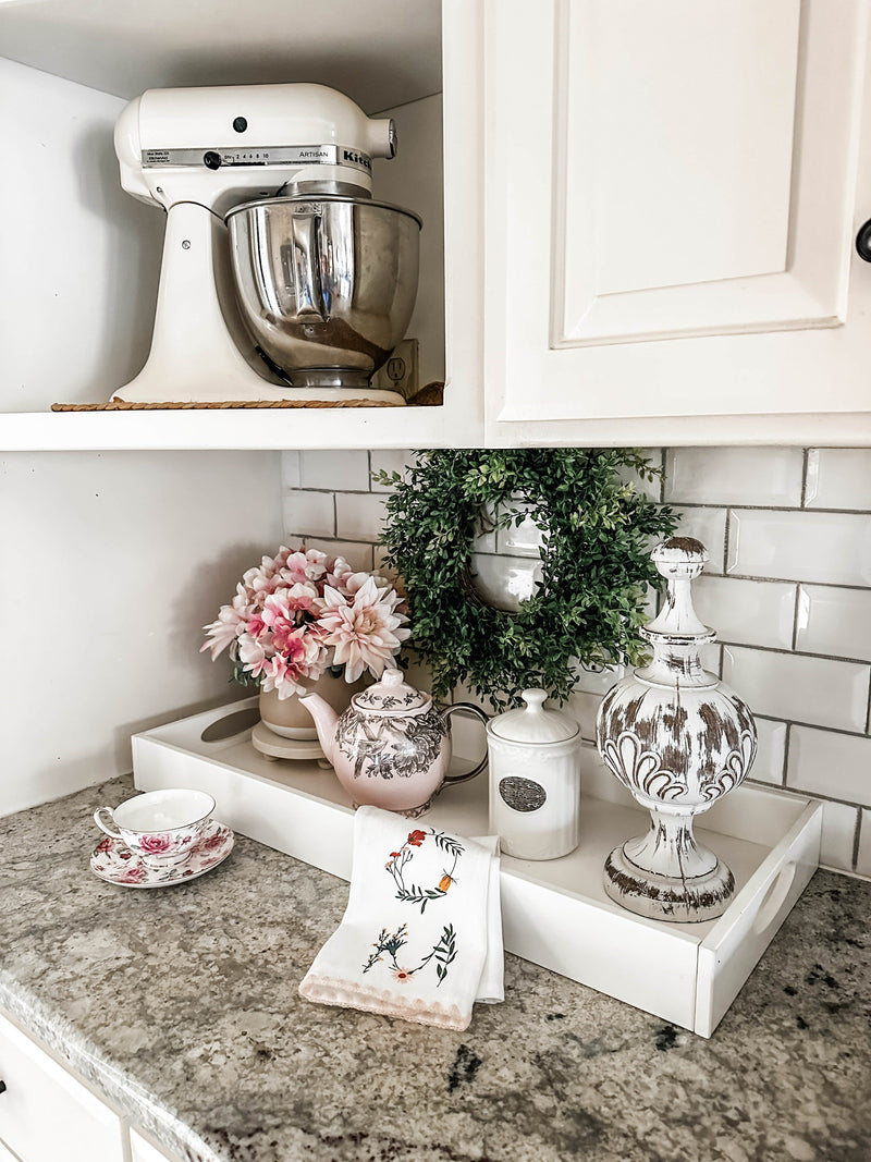 Counter organizer tray