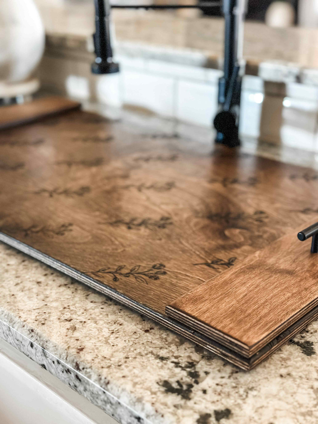 Sink cover floral design