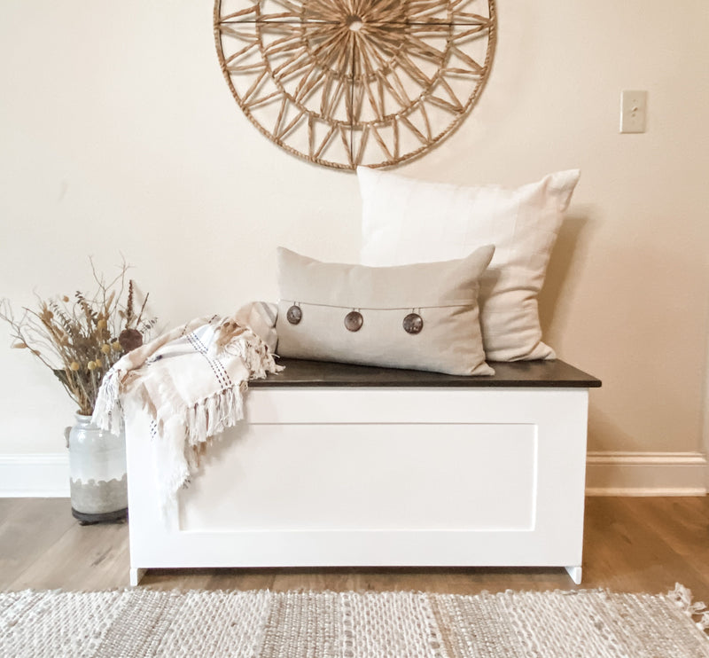 Shoe storage bench in soft white with dark brown top