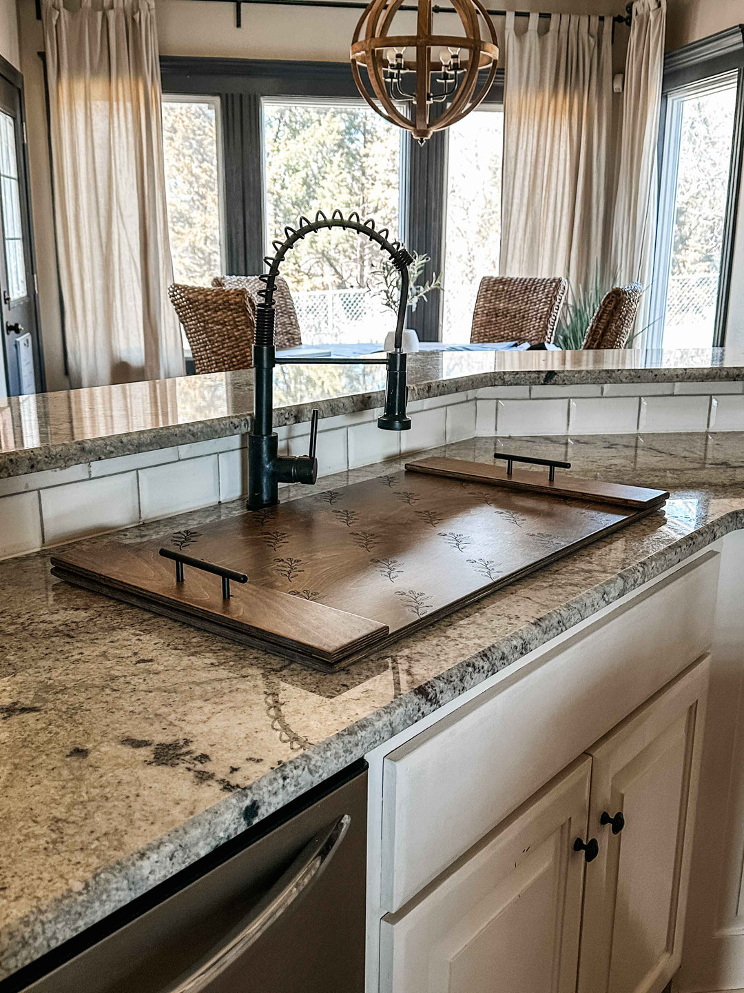 Sink cover floral design