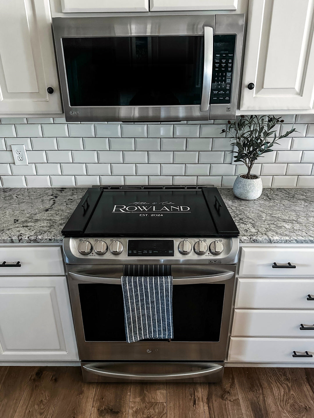 Personalized family name stove cover, Black "Rowland"