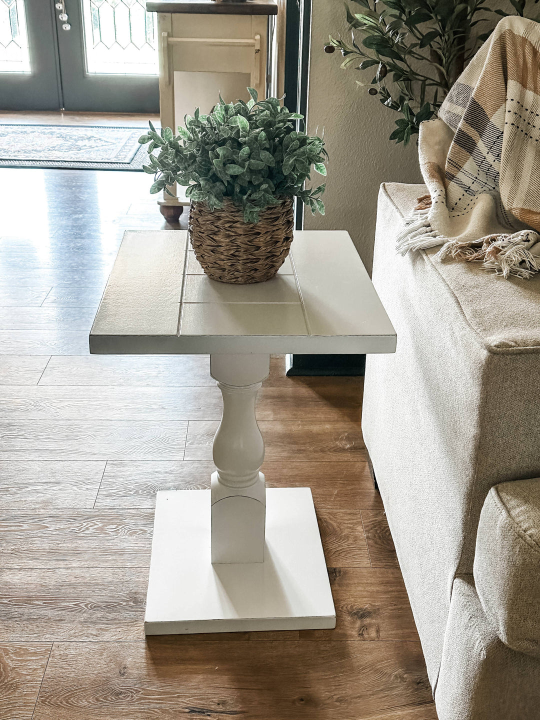 Rustic baluster farmhouse single leg side table ivory distressed