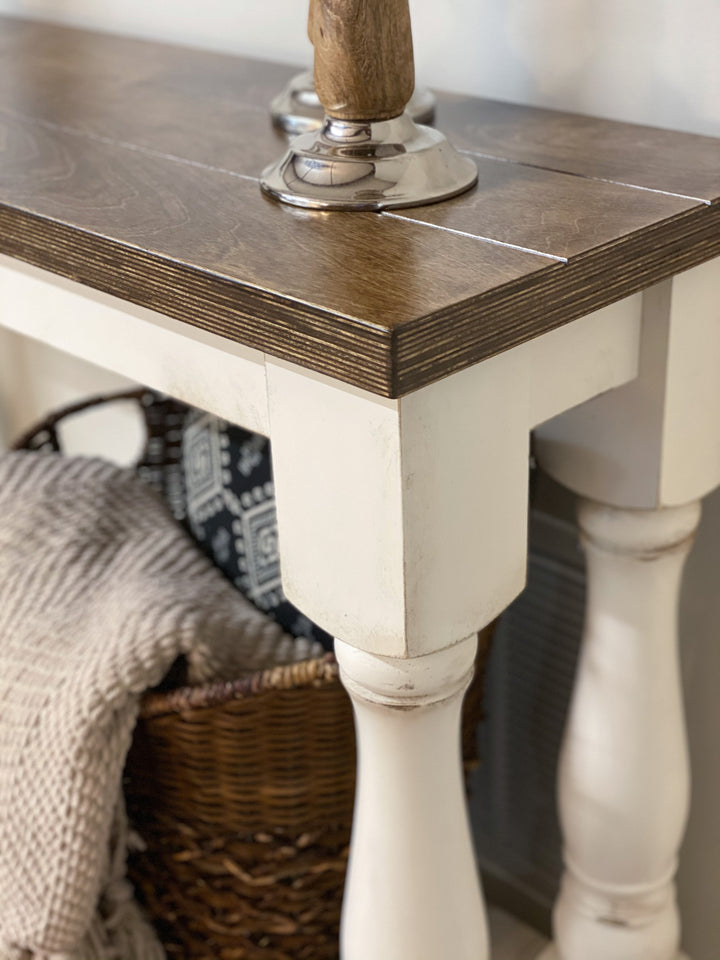 Entry table with baluster legs in white with dark brown top