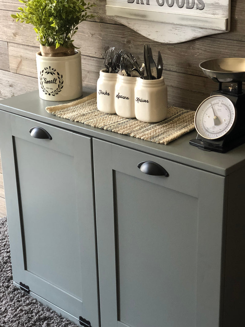 Dashwood in Dark Gray