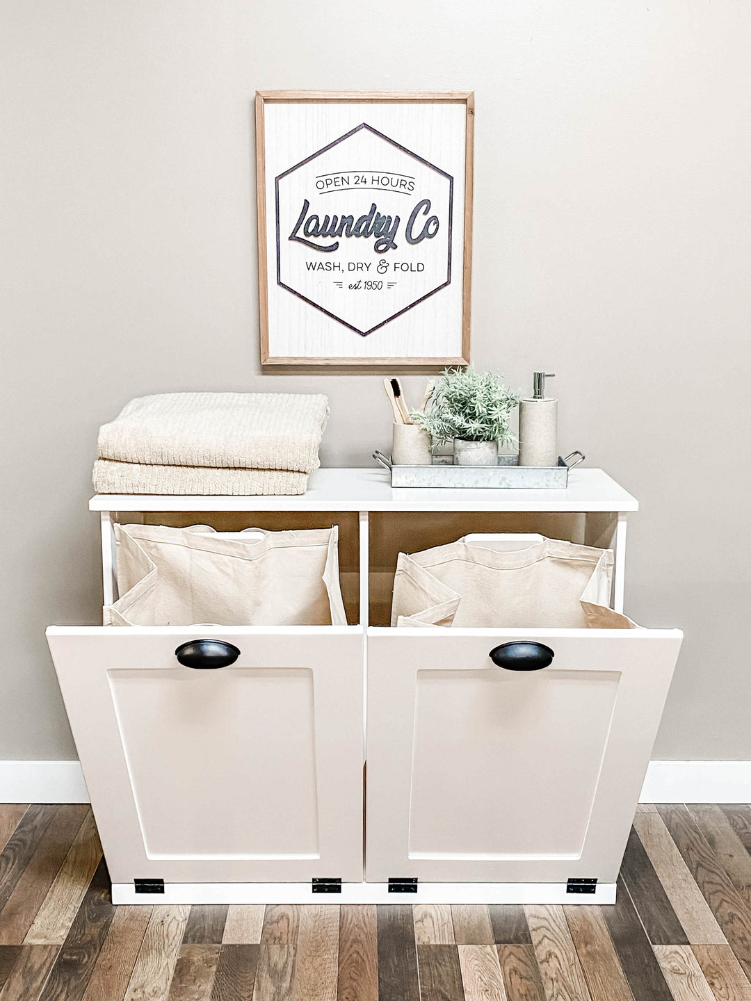 Double laundry cabinet in white - handmade