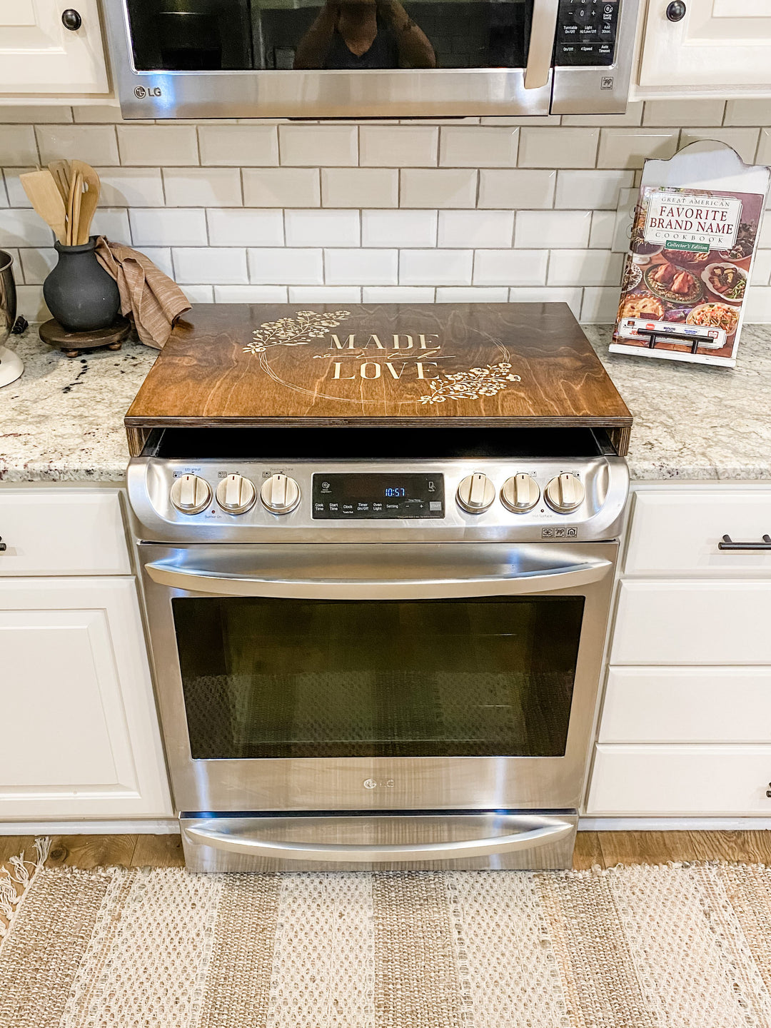 "Made with love" stove cover, warm brown + soft white