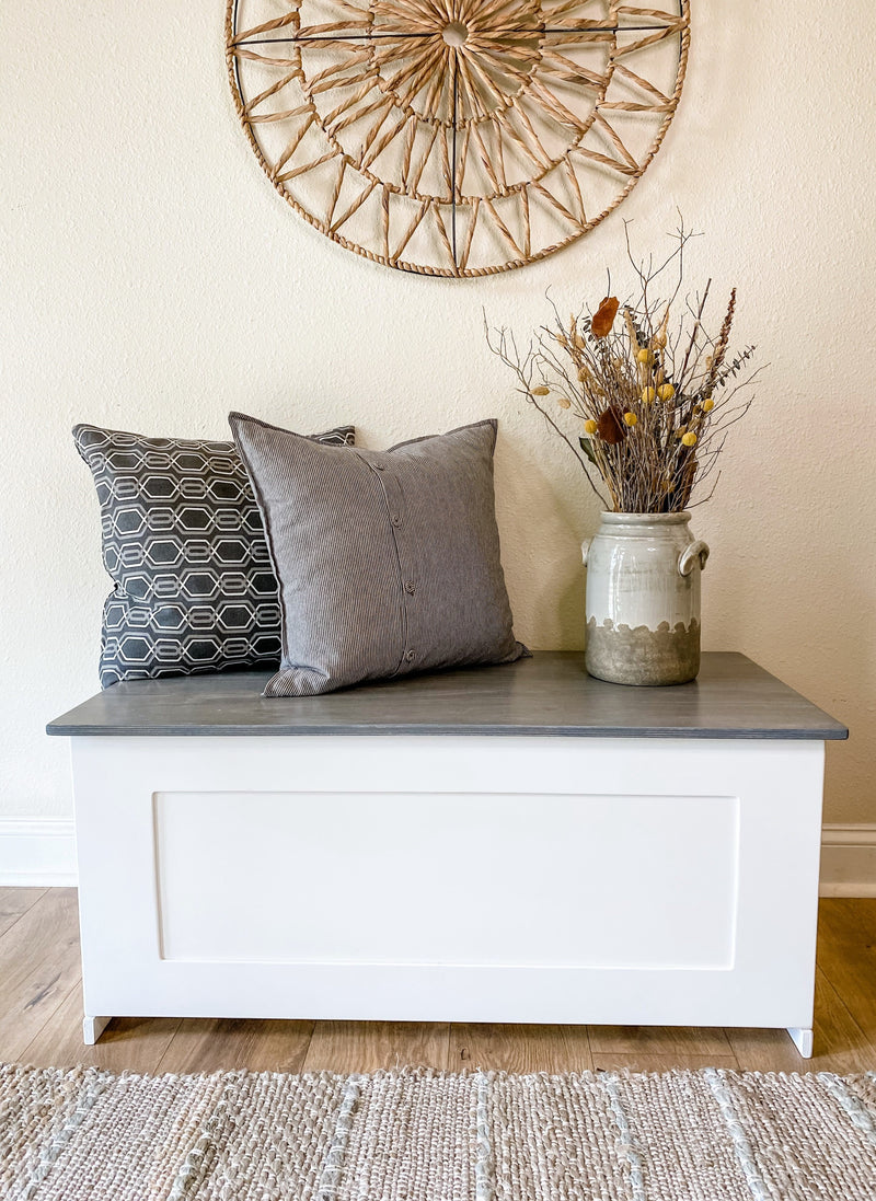 Shoe storage bench in soft white with gray top