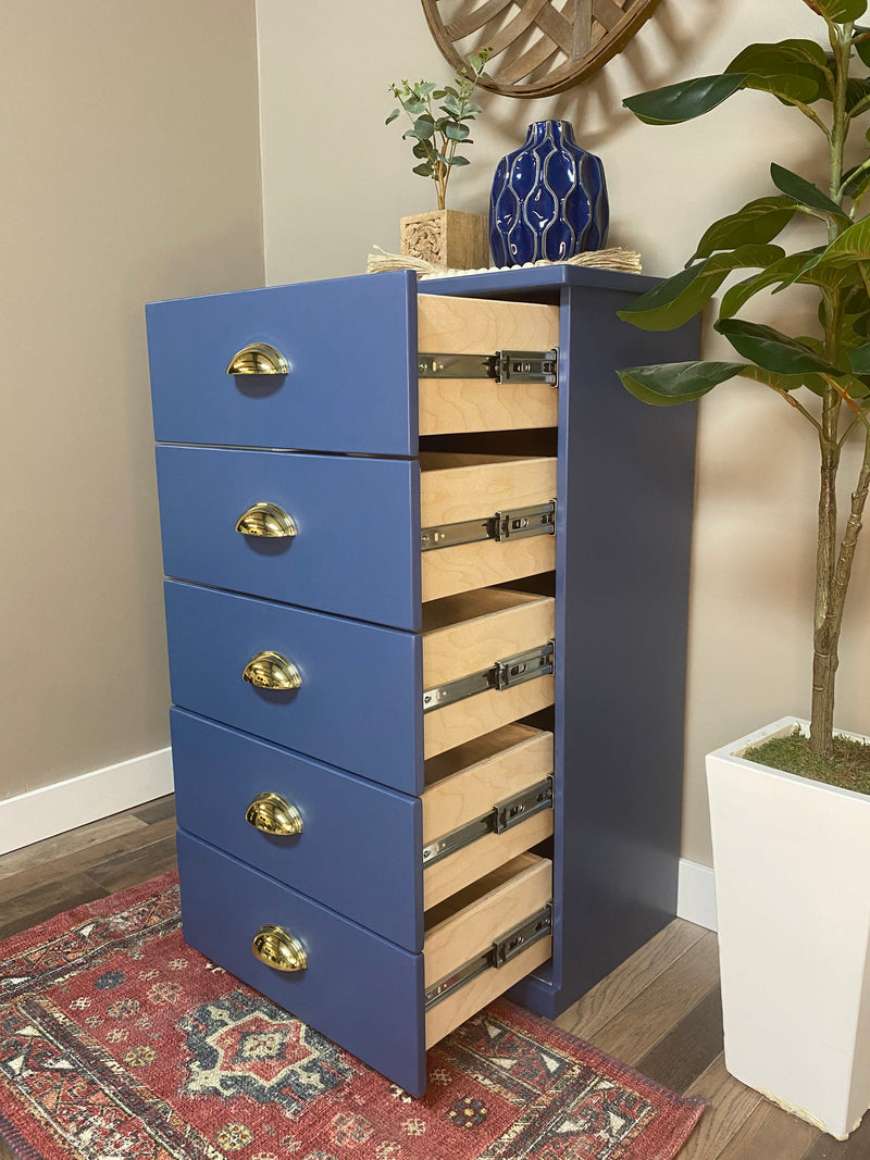 Sinclair Laundry with 5 storage drawers