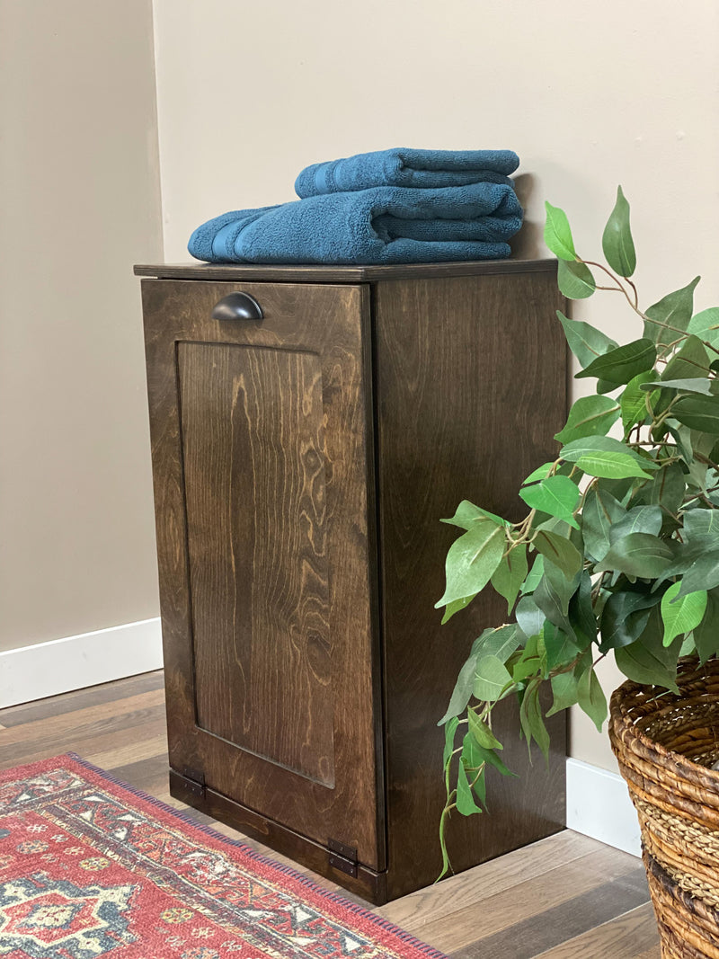 Sinclair Laundry in Dark Brown Flat Front